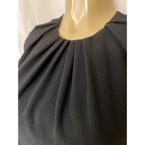 Carolina Herrera Little Black Dress Sheath Sleeveless Crew Neck Pleat Zi… - Picture 4 of 9